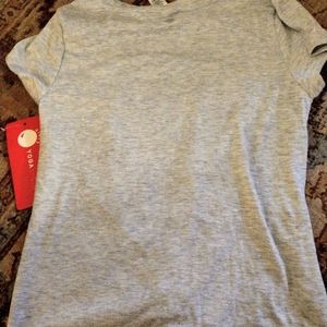 A gray t-shirt for girls size large